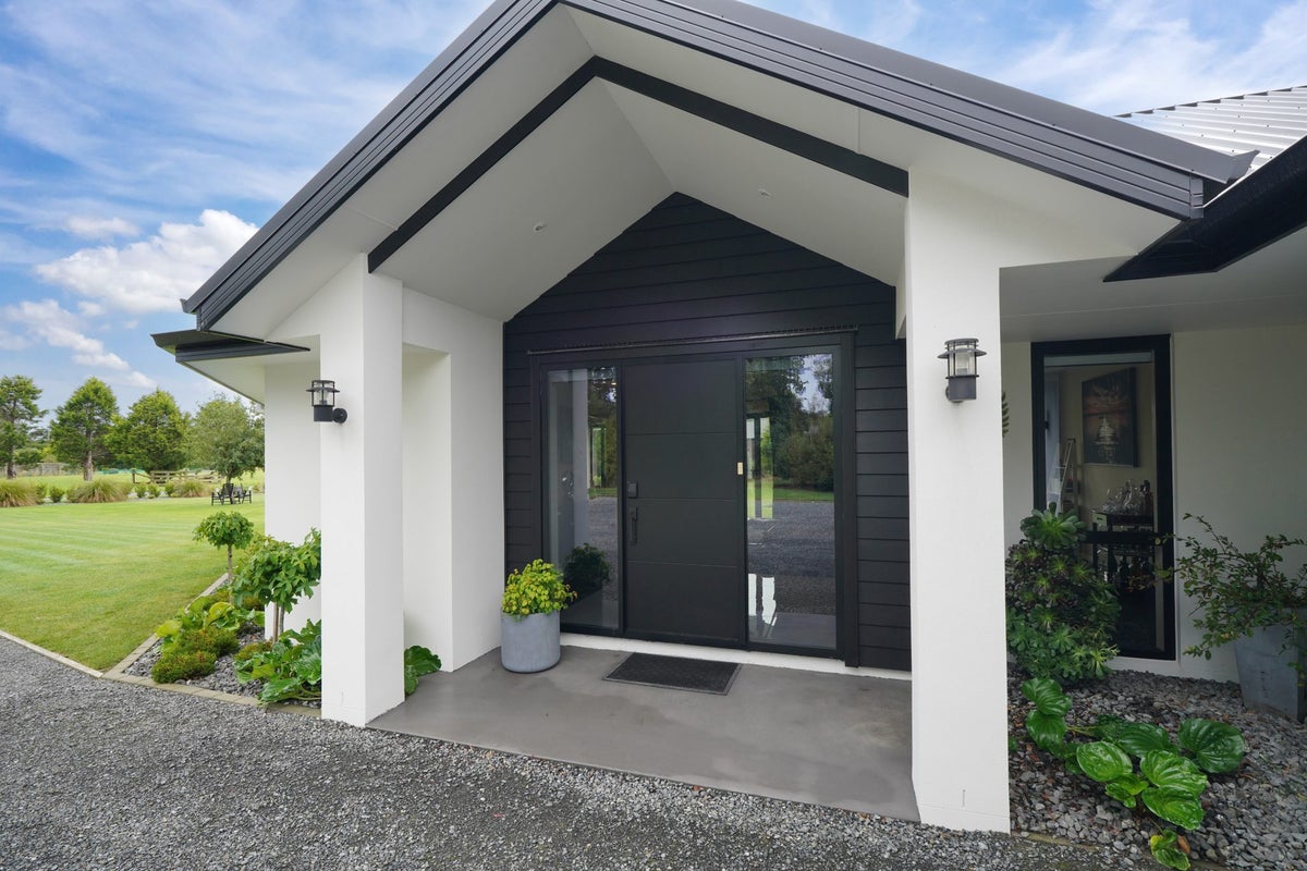 171 Dunns Road, Otatara, Invercargill - Carousel 50