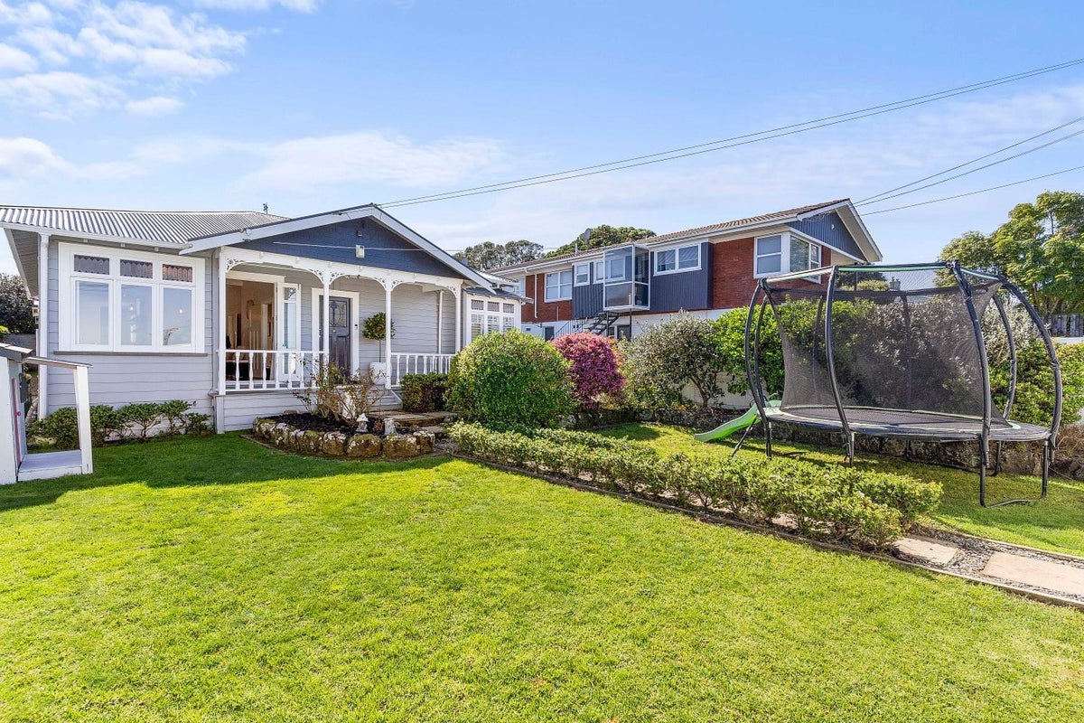 20 Tawa Road, Onehunga, Auckland - Carousel 2