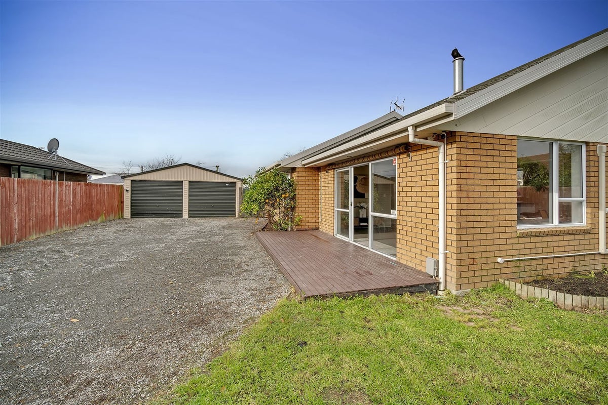 2/40 Wilson Street, Islington, Christchurch - Carousel 2