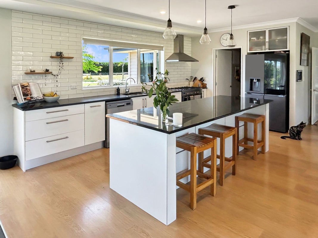 1 Tupelo Place, Swannanoa, Rangiora - Carousel 2
