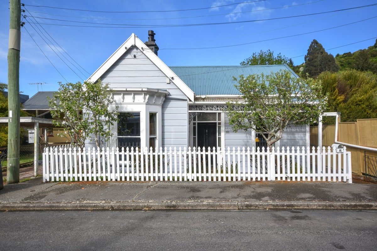 55 Selwyn Street, North East Valley, Dunedin - Carousel 1