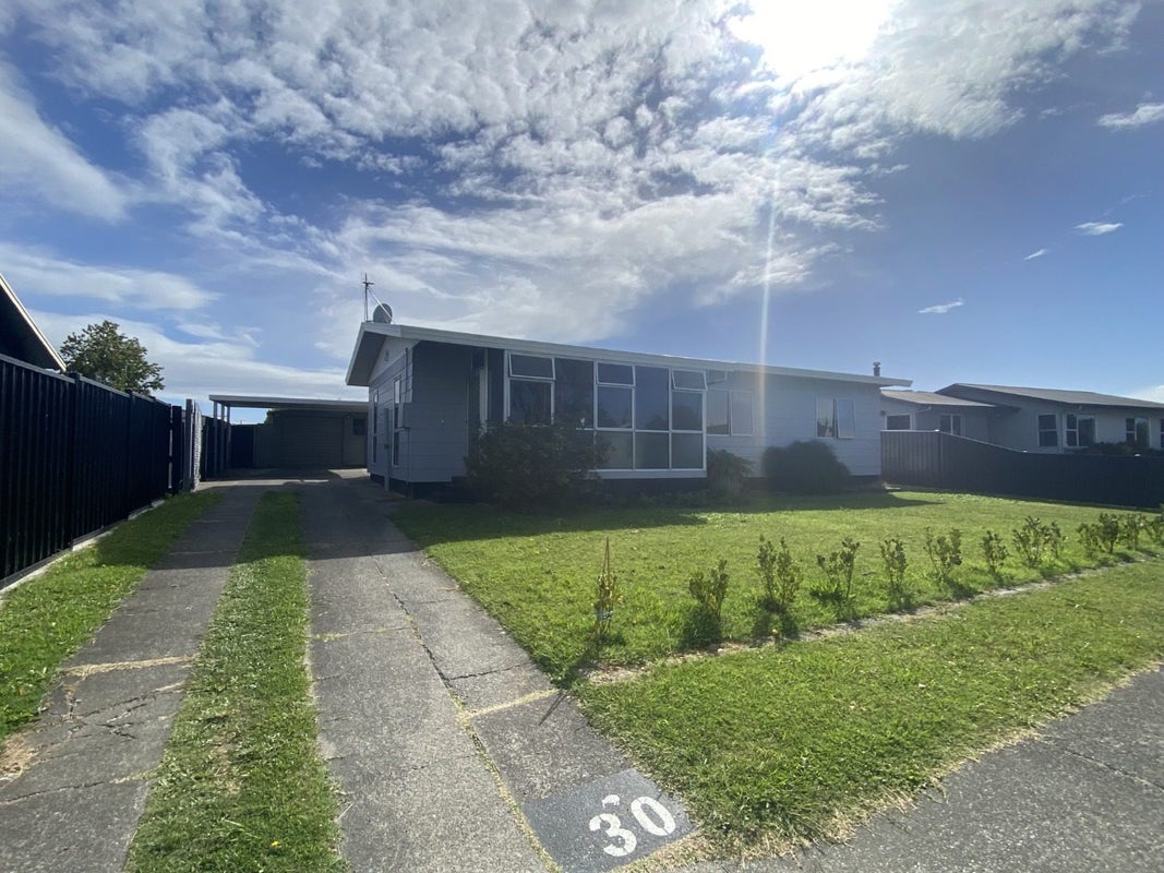 30 Robinson Crescent, Tamatea, Napier - Carousel 1