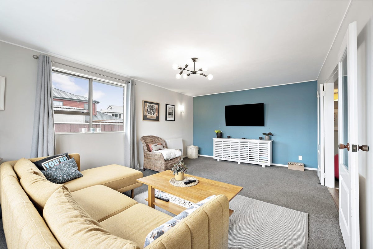 22 Byron Street, Miramar, Wellington - Carousel 2