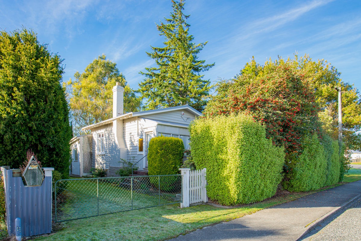 19 Hamilton Street, East Gore, Gore - Carousel 1