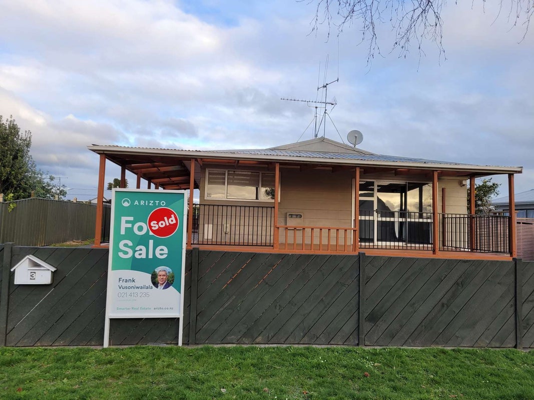 3 Derby Street, Nawton, Hamilton - Carousel 1