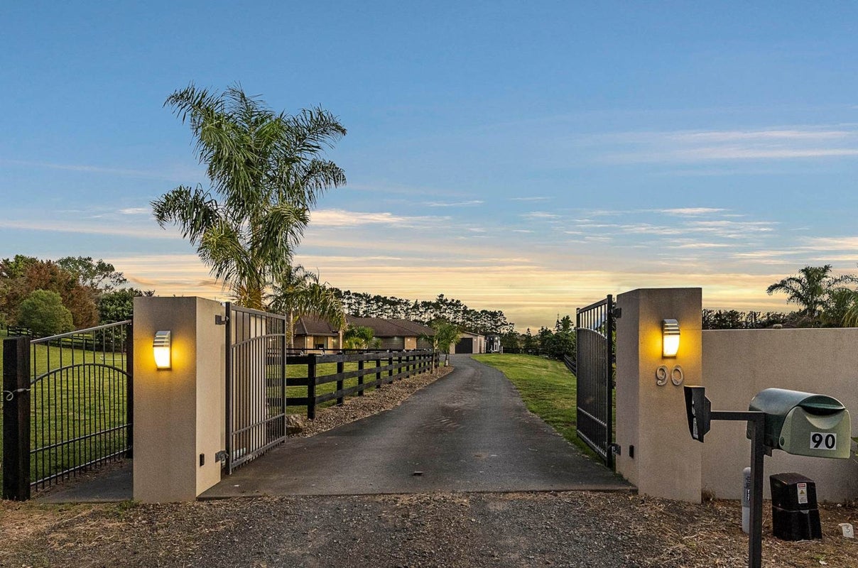 90 Gellert Road, Karaka, Papakura - Carousel 31