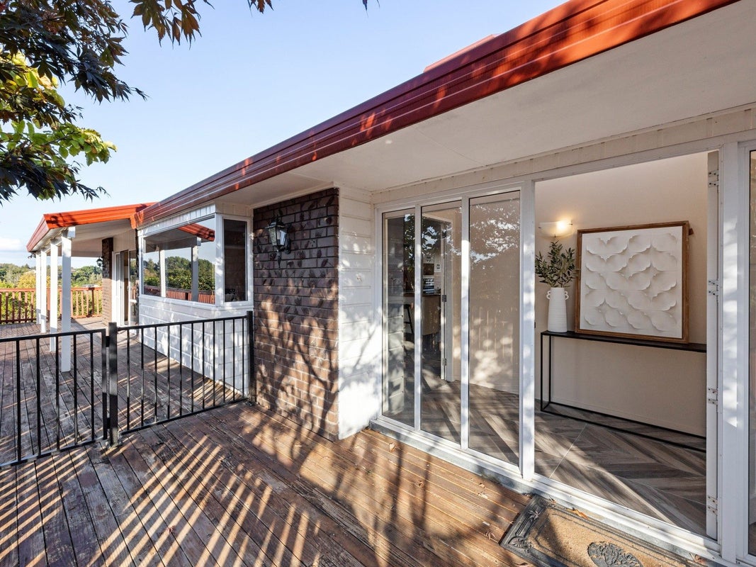 11 Houhere Place, Pukete, Hamilton - Carousel 2