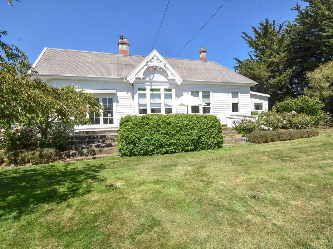 1215 Centre Road, Henley, Outram - Carousel 1