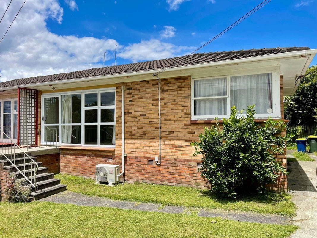 1/52 Willerton Avenue, New Lynn, Auckland - Carousel 2