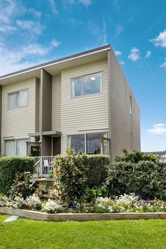 45/7 Kelvin Hart Drive, East Tamaki, Auckland - Carousel 1