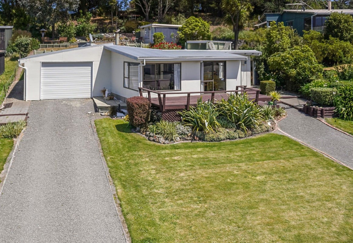 13 Pegasus Crescent, Motunau, Greta Valley - Carousel 1
