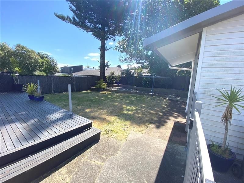 8 Smith Crescent, Onehunga, Auckland - Carousel 2