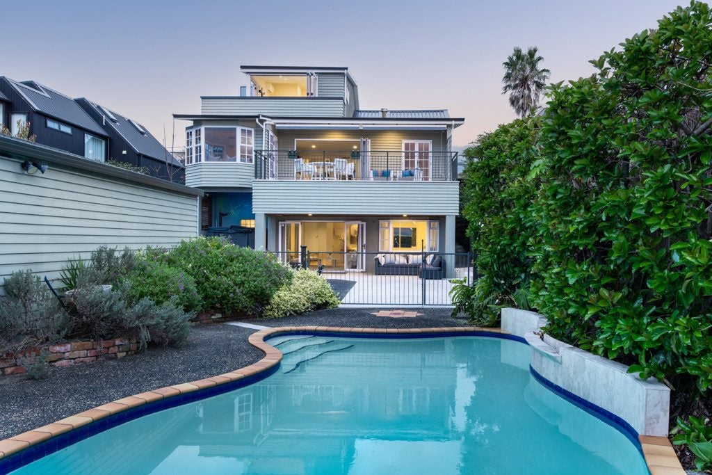 147 Churchill Road, Rothesay Bay, North Shore City, Auckland - Carousel 1