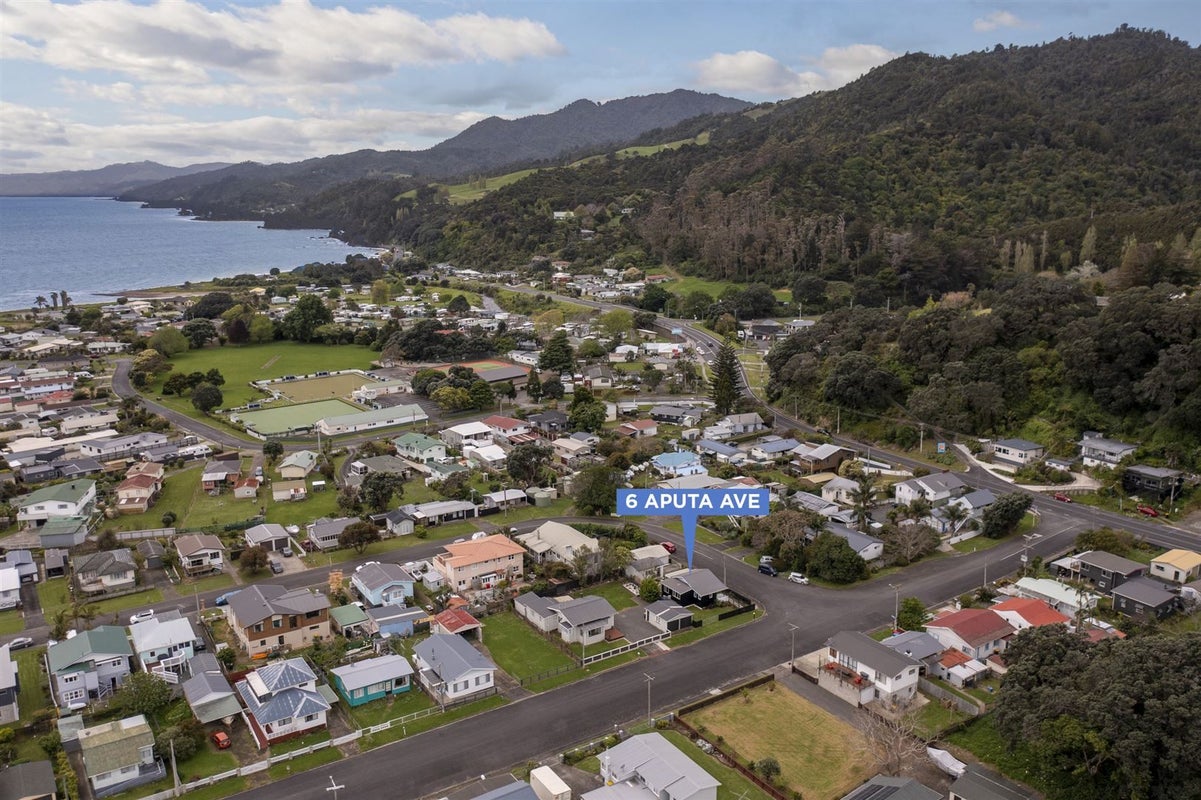 6 Aputa Avenue, Te Puru, Thames - Carousel 30