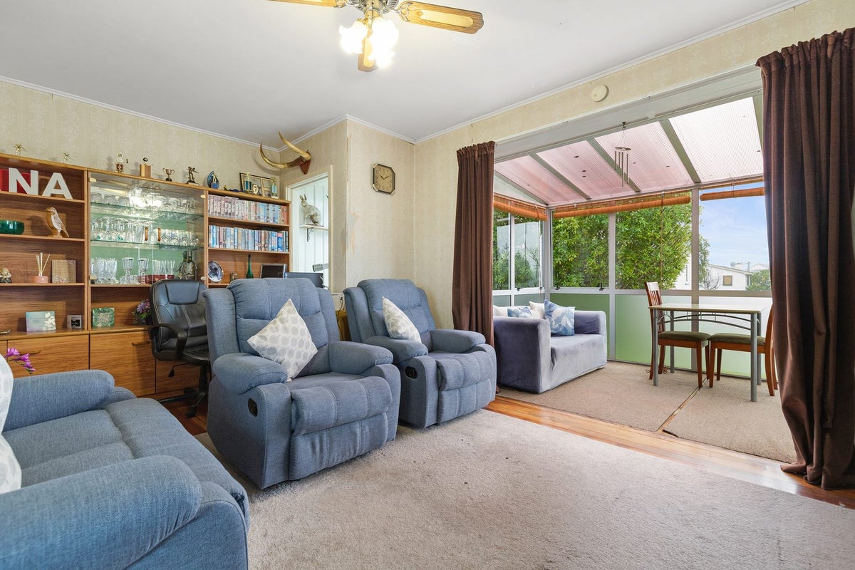 24 Alexandra Road, Te Aroha West, Te Aroha - Carousel 2
