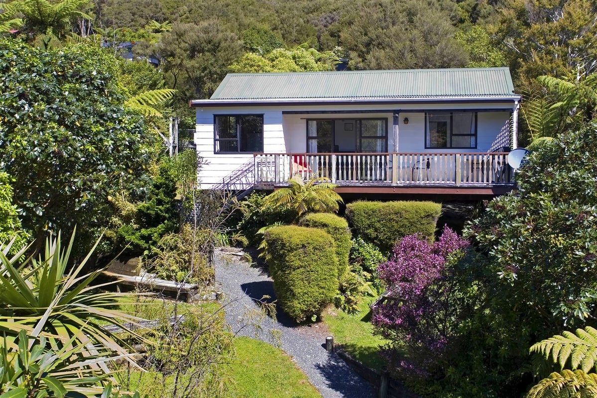 7 Matai Street, DUNCAN BAY - Carousel 1