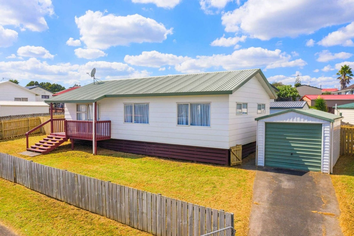 7 Foxlaw Street, Randwick Park, Auckland - Carousel 1