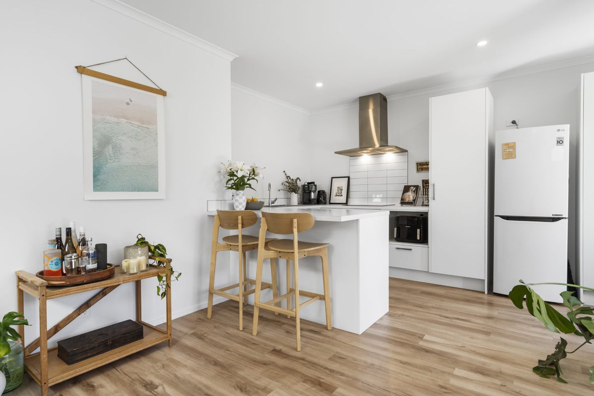 8/71 Hobsonville Point Road, Hobsonville, Auckland - Carousel 2