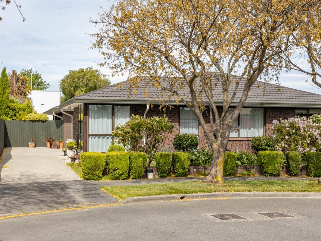 1/14 Gatonby Place, Avonhead, Christchurch - Carousel 1