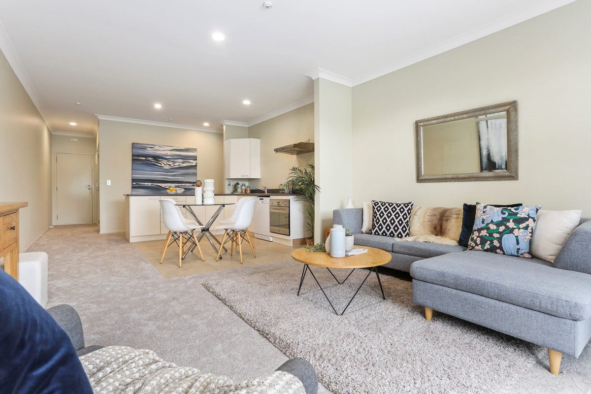 215/3 Morningside Drive, St Lukes, Auckland - Carousel 1