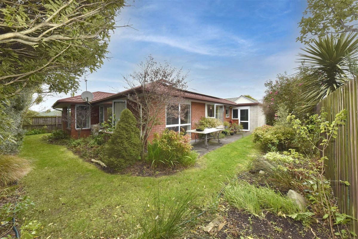 2/33 Kintyre Drive, Broomfield, Christchurch - Carousel 2