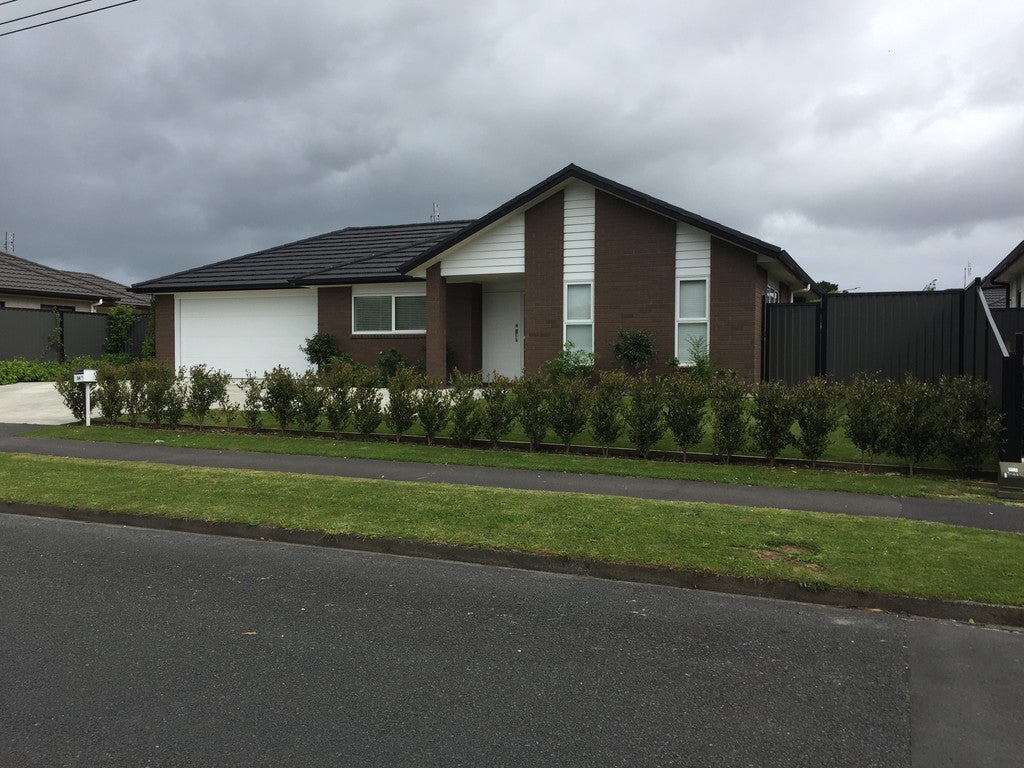 24 Saxbys Road, Glenview, Hamilton - Carousel 1
