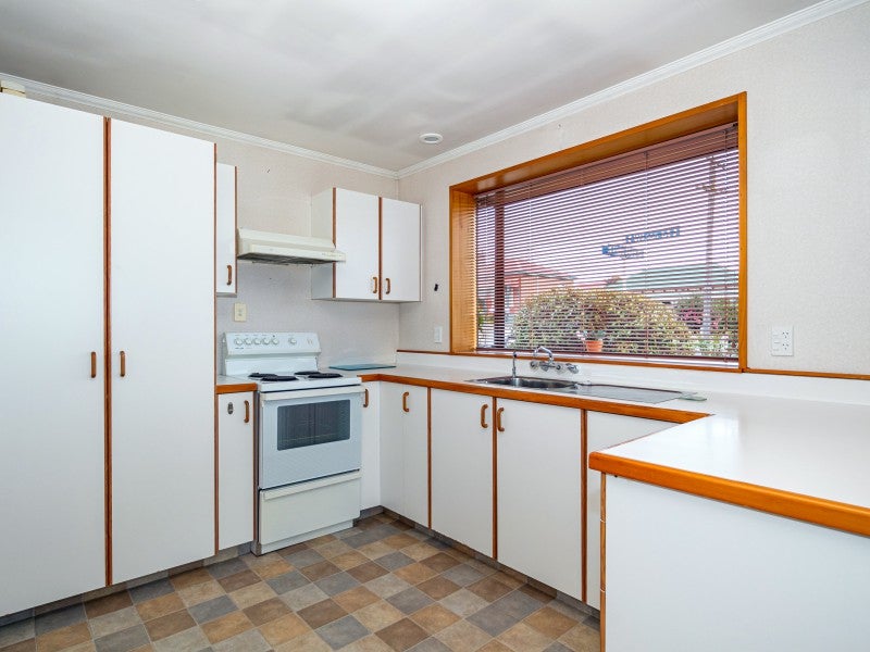 2/73 Wilson Street, Seaview, Timaru - Carousel 2