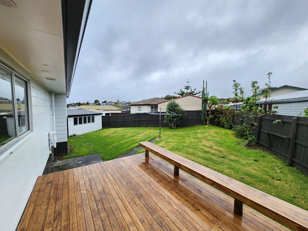 8 Pulman Place, Clover Park, Auckland - Carousel 8