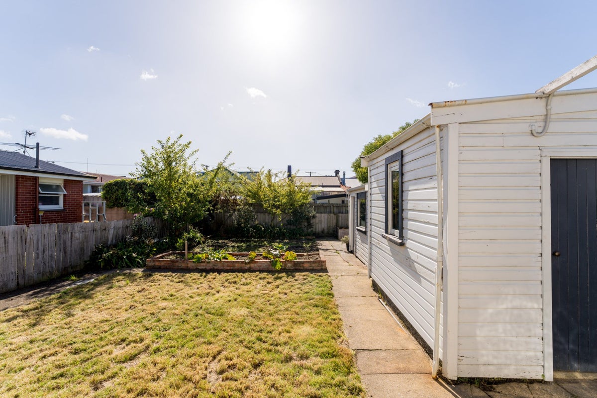 59 Fitzroy Street, Caversham, Dunedin - Carousel 16