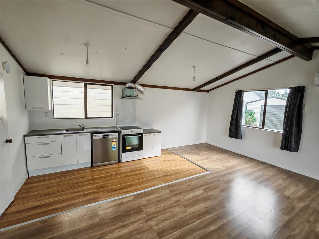 13 College Place, Poike, Tauranga - Carousel 1