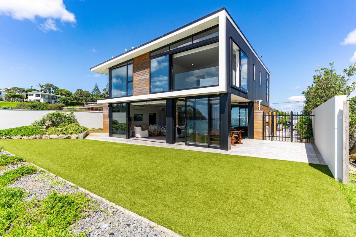 14 Mcgregor Street, Taiharuru, Parua Bay - Carousel 2