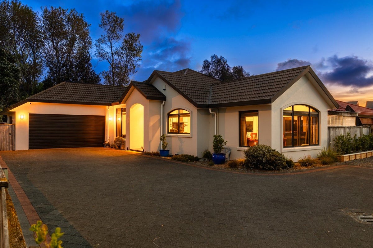 94 Weggery Drive, Waikanae Beach, Waikanae - Carousel 1