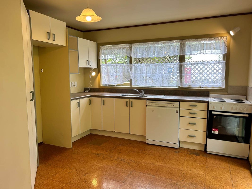 40 Hythe Terrace, Mairangi Bay, Auckland - Carousel 2