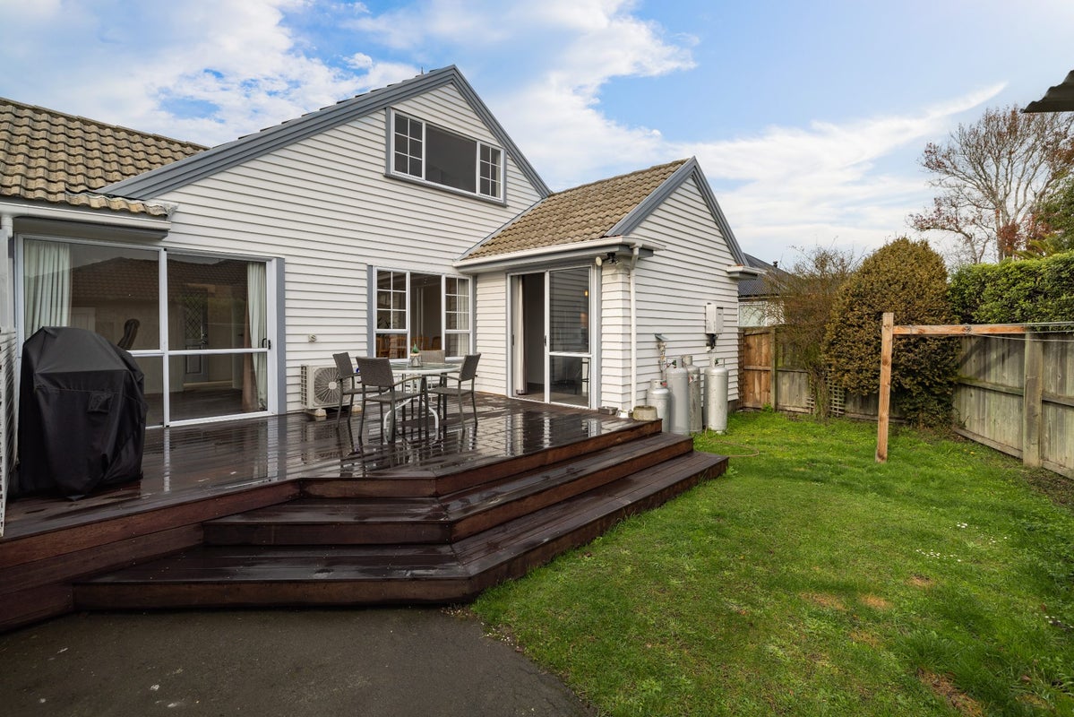 225 Main North Road, Redwood, Christchurch - Carousel 18