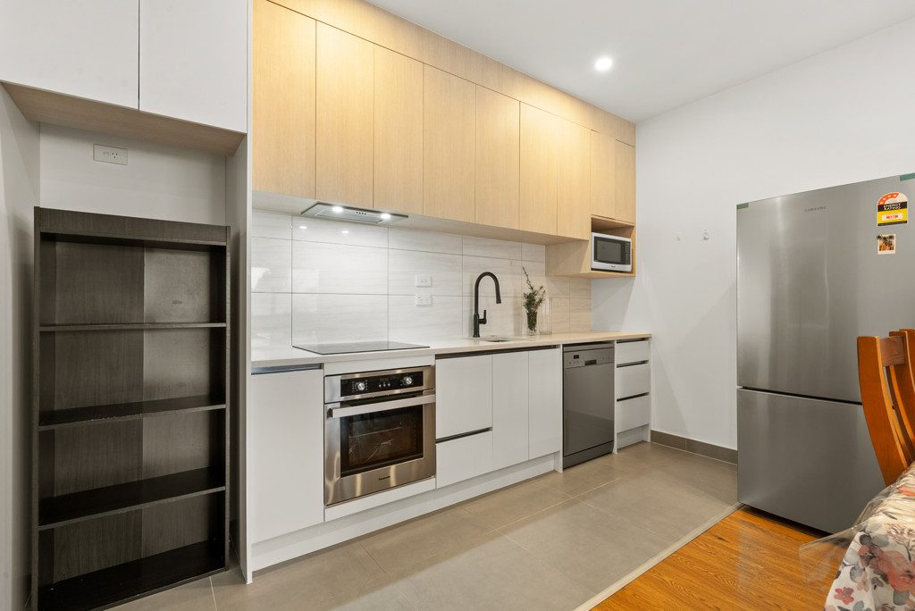 2F Cadiz Place, Red Hill, Papakura - Carousel 2