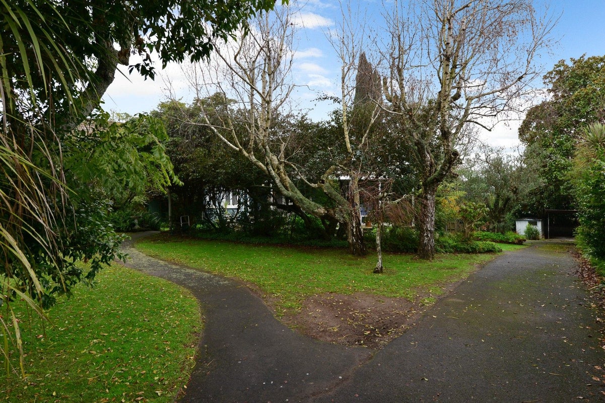 50 Forest Lake Road, Forest Lake, Hamilton - Carousel 31