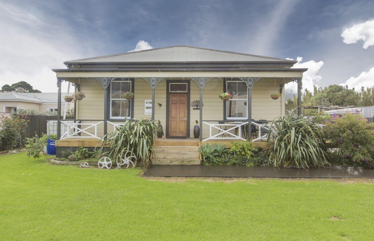 7 Bassett Street, Dargaville, Dargaville - Carousel 1
