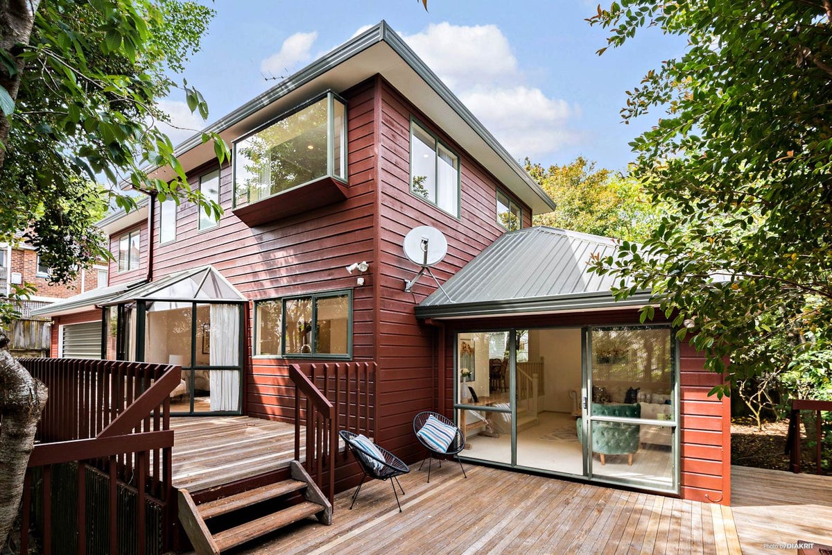 119A Patteson Avenue, Mission Bay, Auckland - Carousel 1