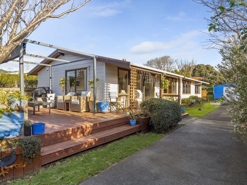 10 Manawa Avenue, Raumati Beach, Paraparaumu - Carousel 2
