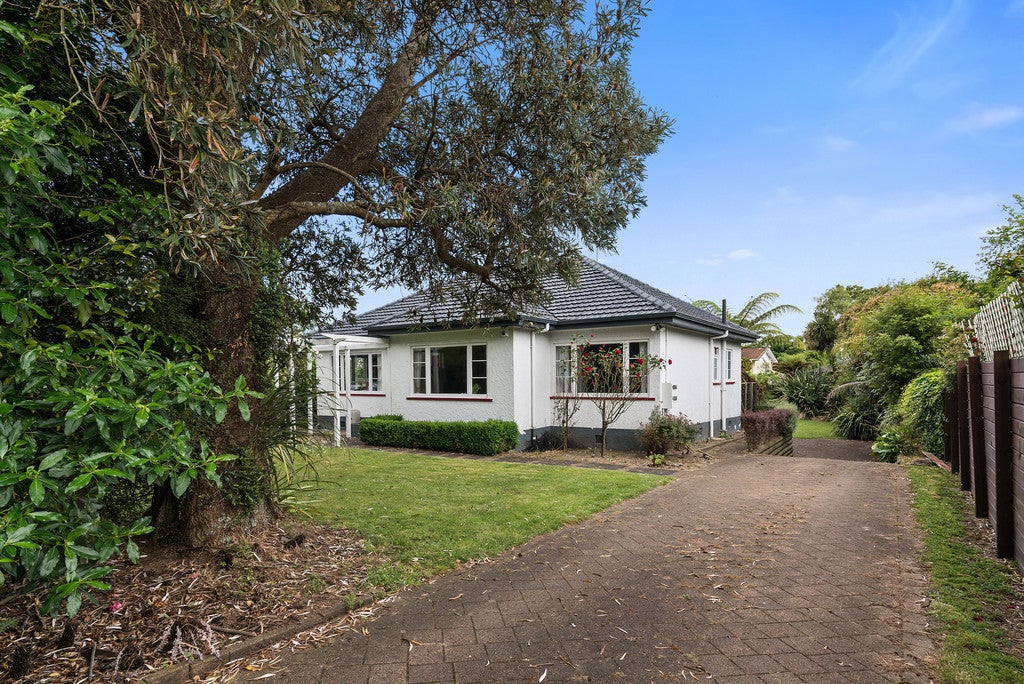 8 Ashley Street, Glenholme, Rotorua - Carousel 1