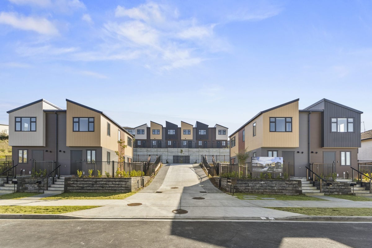 2 Mataara Lane, Manurewa, Auckland - Carousel 1