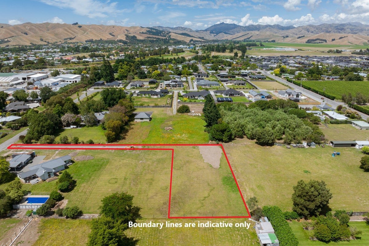 16 Birchwood Avenue, Burleigh, Blenheim - Carousel 1