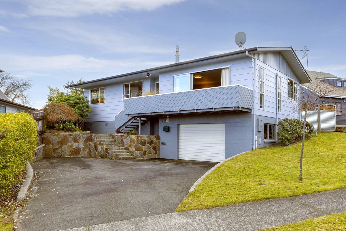 64 Hyde Avenue, Richmond Heights, Taupo - Carousel 1