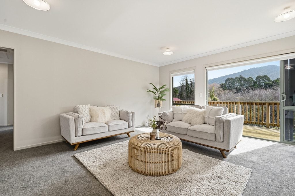 31 Heaphy Place, Pukehangi, Rotorua - Carousel 1