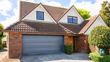 35 Te Awe Awe Street, Hokowhitu, Palmerston North - Carousel 1