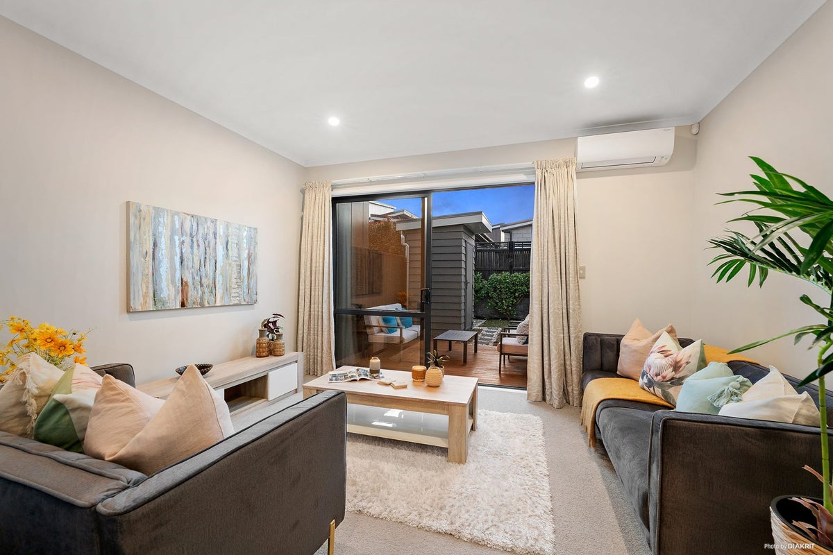 20 Spotted Dove Road, Hobsonville, Auckland - Carousel 2