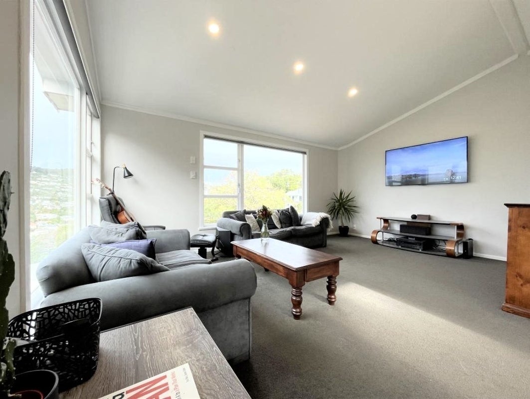 59 Winston Street, Crofton Downs, Wellington - Carousel 2