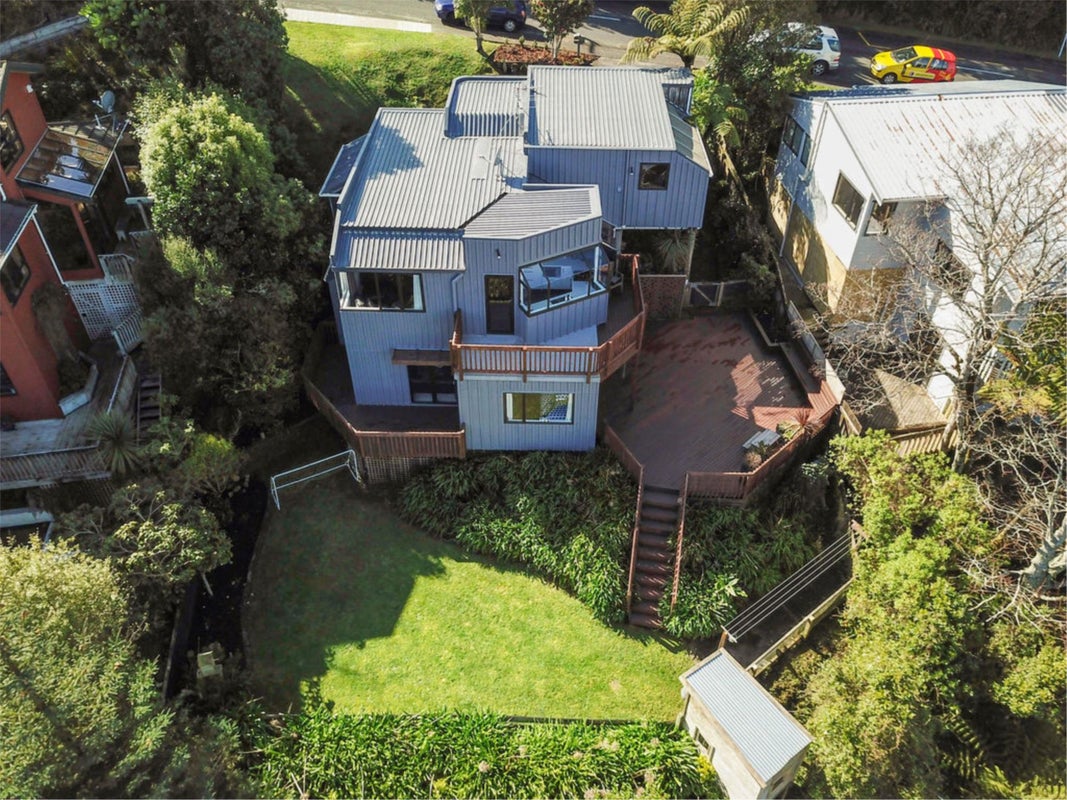 67 Park Road, Belmont, Lower Hutt - Carousel 2