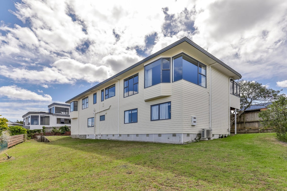 156 Mokoia Road, Chatswood, Auckland - Carousel 2