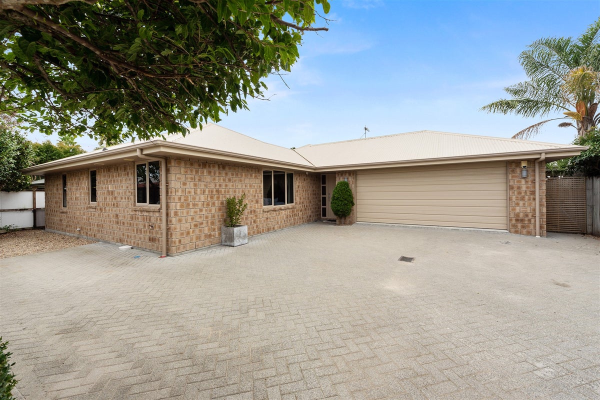 12A Dover Road, St Andrews, Hamilton - Carousel 1